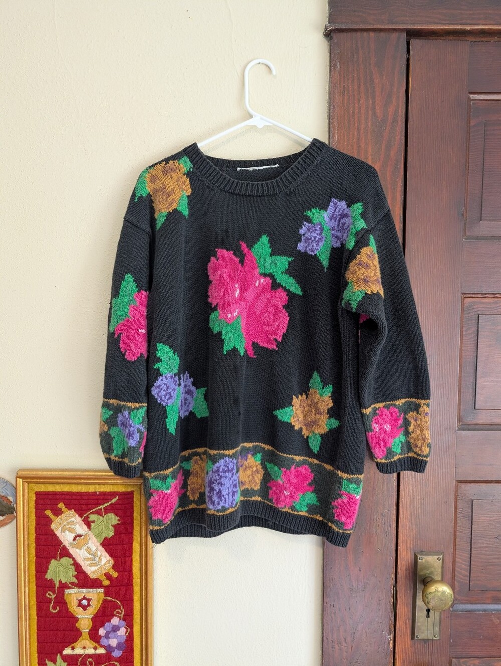 Vintage Knit Floral Sweater In Black With Pink Purple Gold‎ Green Accents XL